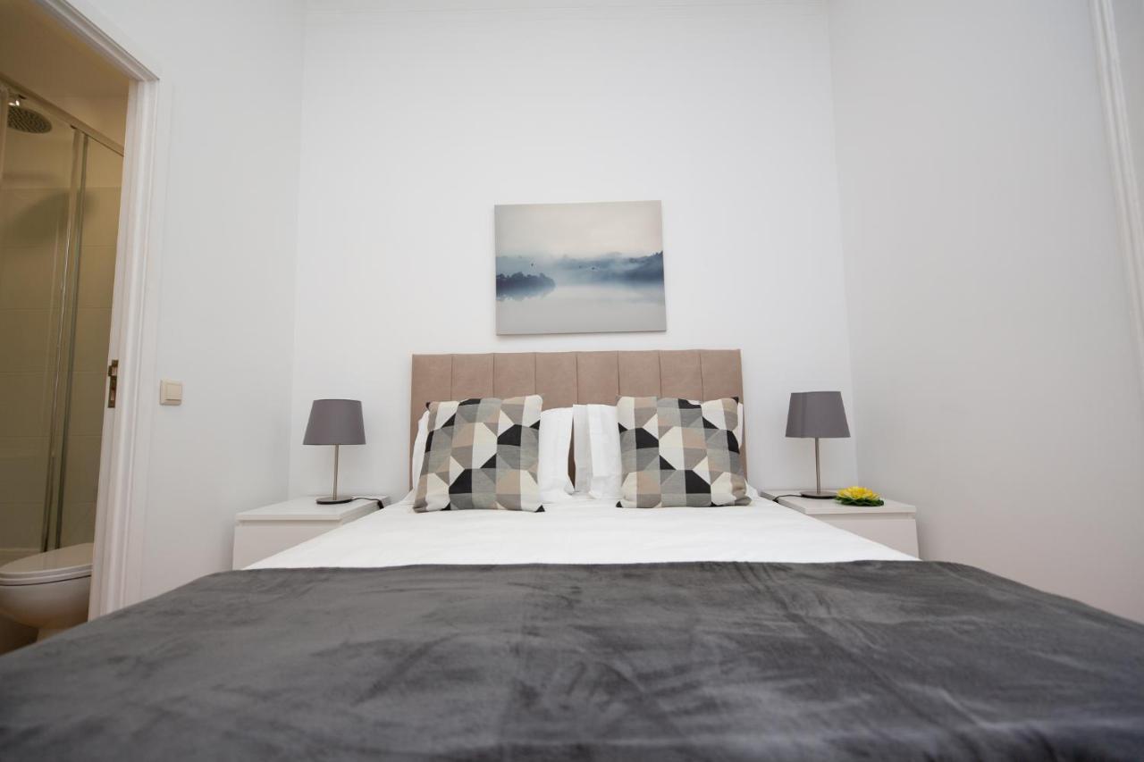 Inn-Chiado Boulevard Guest House リスボン エクステリア 写真